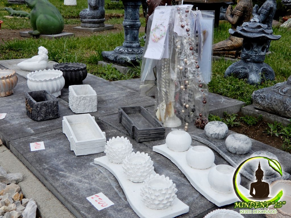 Mindent 'Is' kerti dekoráció 34